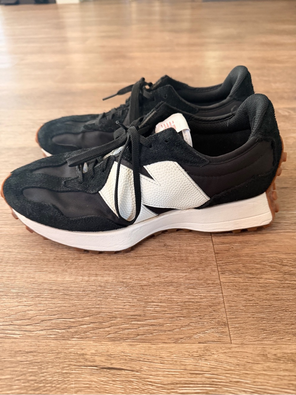 New Balance Black and White Retro-Style Women's Sneakers